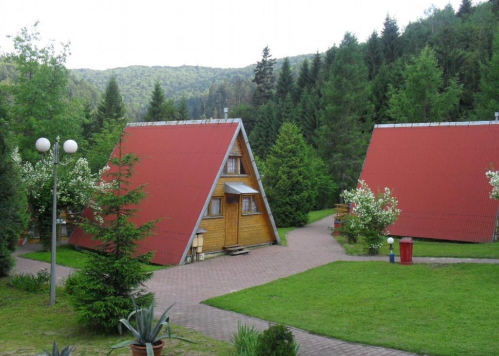 Perelka Natura Tour Hotell Cisna Exteriör bild